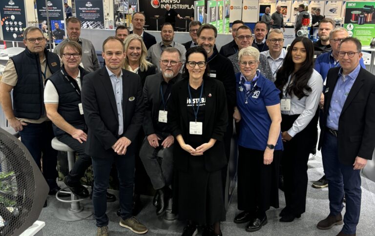 Personalen som bemannade Mönsteråsmontern under Elmia Subcontractor 2024.